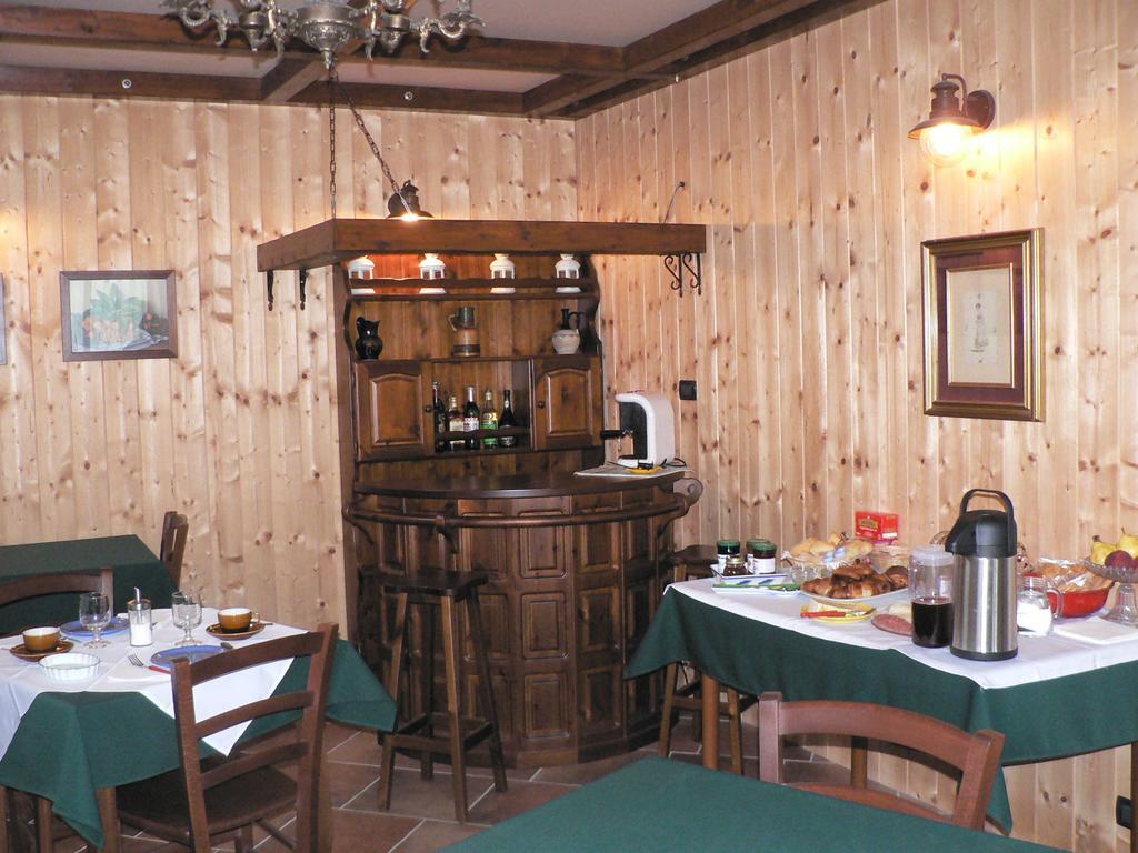 La Via Del Sole Bed & Breakfast Susa Exterior foto